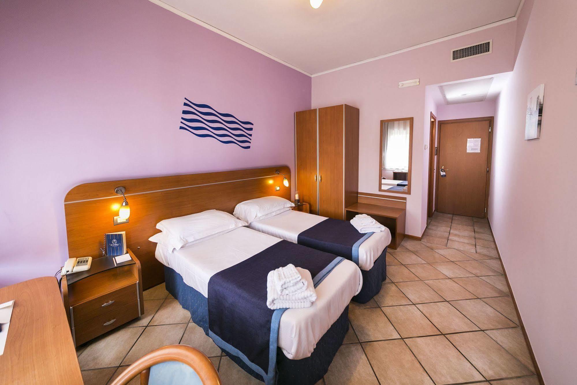 Millennium Gold Hotel Naples Luaran gambar