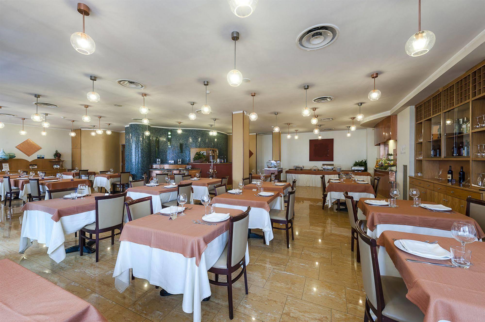Millennium Gold Hotel Naples Luaran gambar